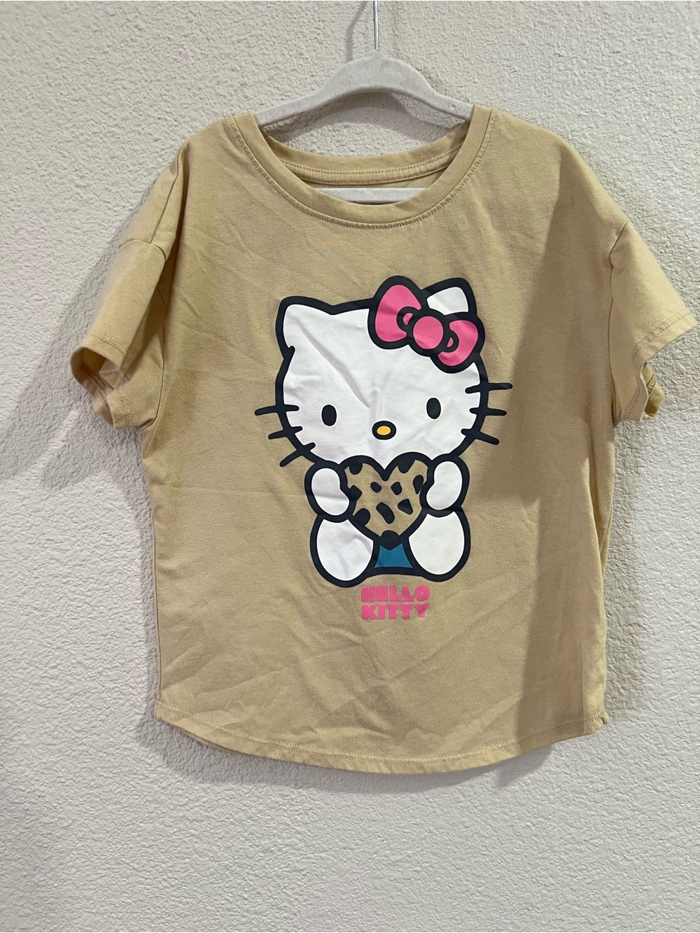 Garanimals Tan Hello Kitty Tee with Pink Bow